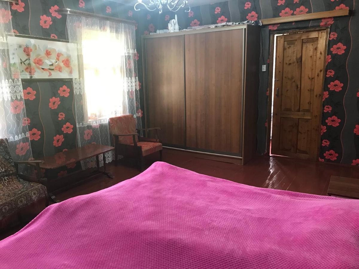 Гостевой Дом "Амза" Bed and Breakfast Tqvarcheli Exterior foto
