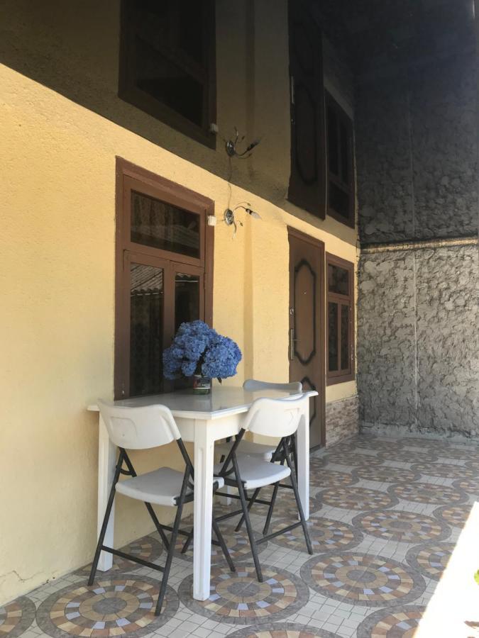Гостевой Дом "Амза" Bed and Breakfast Tqvarcheli Exterior foto