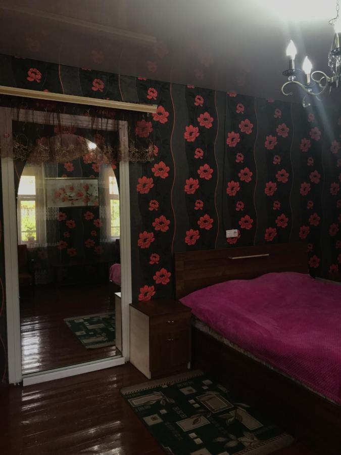 Гостевой Дом "Амза" Bed and Breakfast Tqvarcheli Exterior foto
